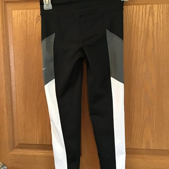 Nike Workout Leggings (316) - Picture 2 of 2